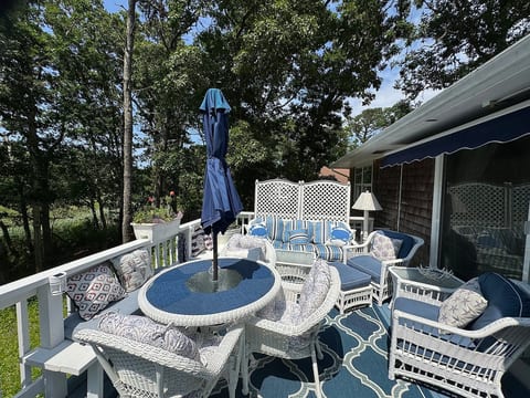 Perfect Cape Escape ! image 4