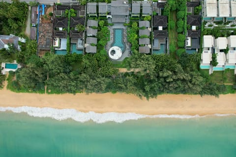 Saltwater House — Oceanfront Villa with Dock