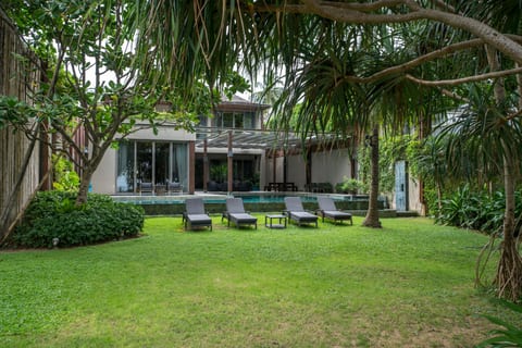 Saltwater House — Oceanfront Villa with Dock