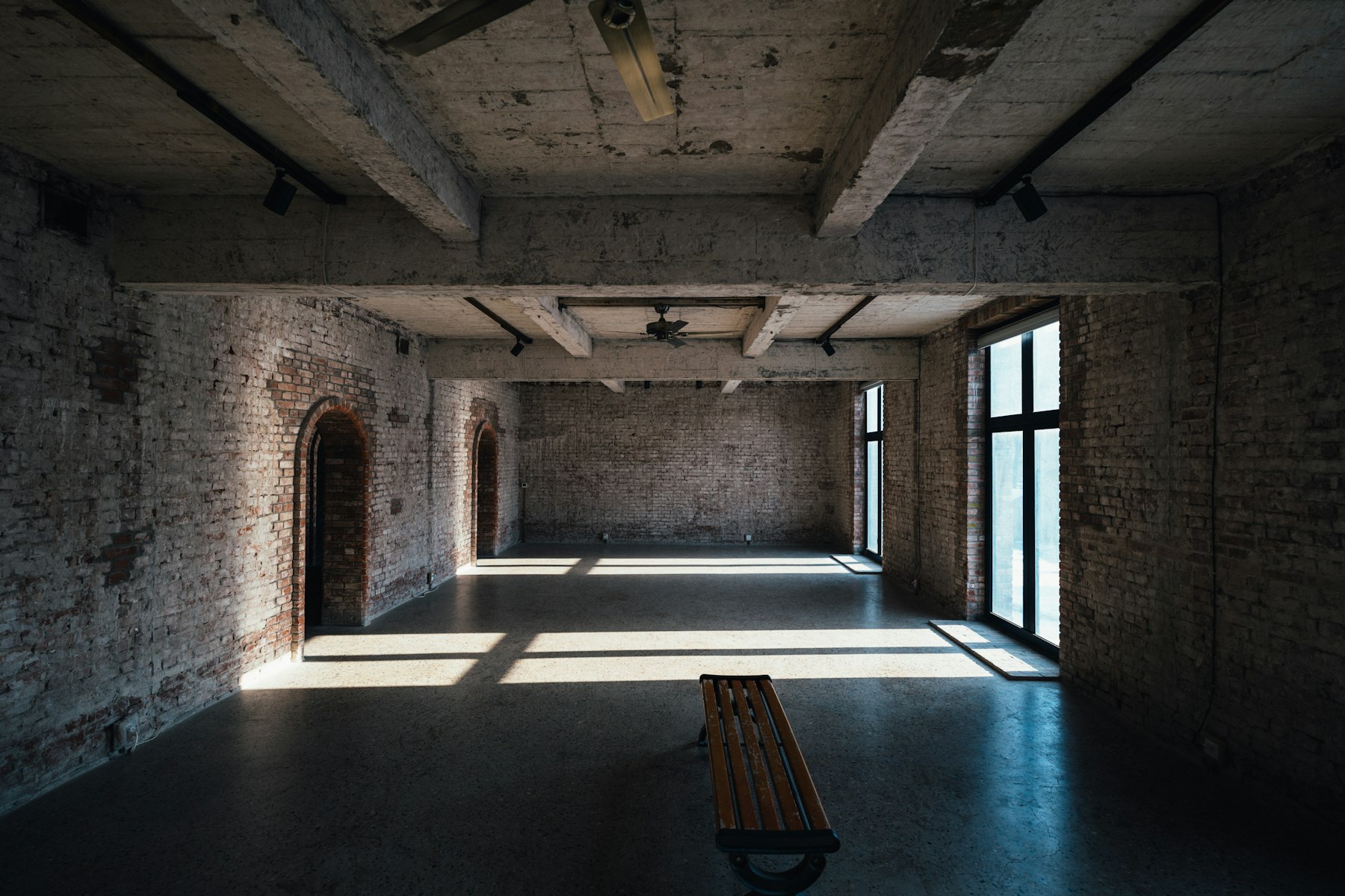 Loft No. 9 — Industrial Loft in the Gulch — photo 4