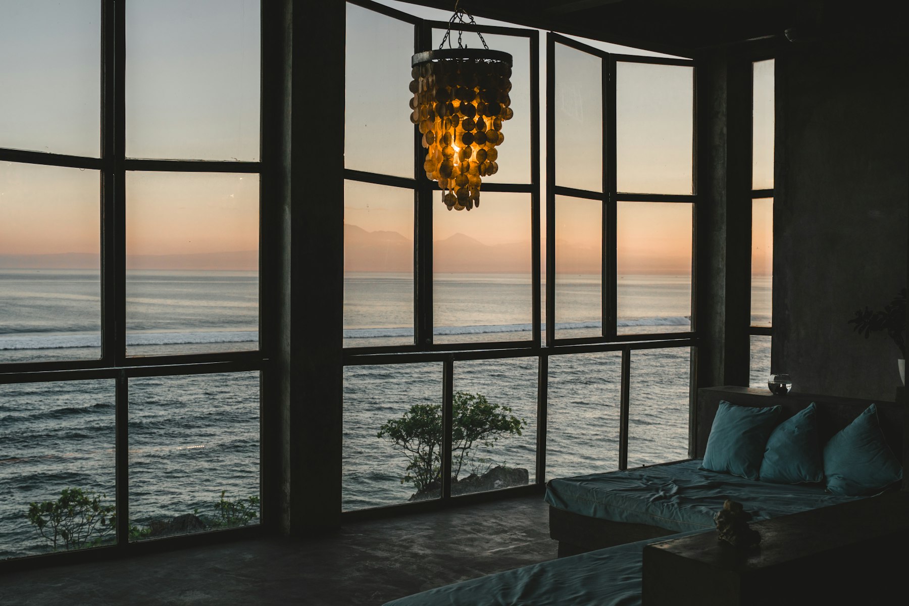 Seaglass Towers 402 — Gulf-Front 2BR Condo