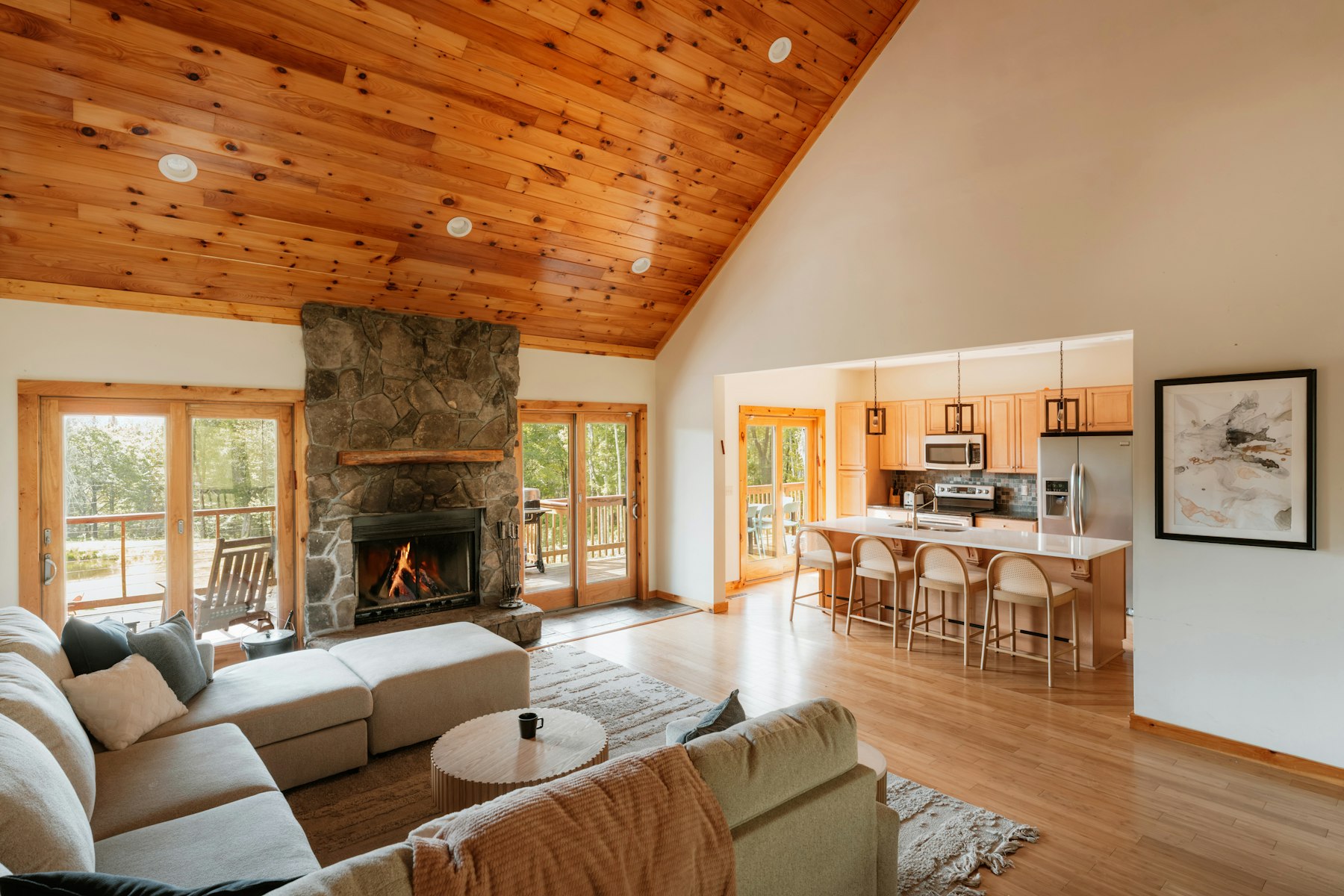 Lakeshore Cottage — Lakefront with Dock, Tahoe