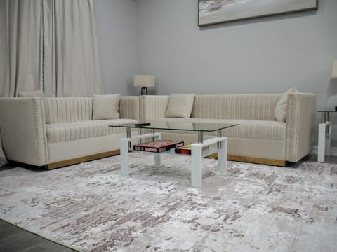 Premier Luxe Villa | Furnished 2BR Home in Weslaco
