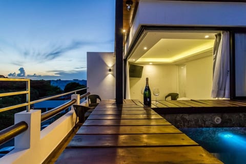 3 BR LUXURY PENTHOUSE PRIVATE POOL AND ROOF