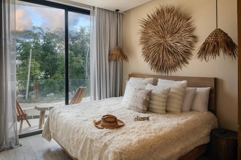 3BR luxury art villa private pool gym 5min beach