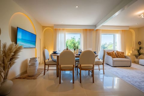 Luxury PH Private Pool/Roof 13ppl steps 5av Beach