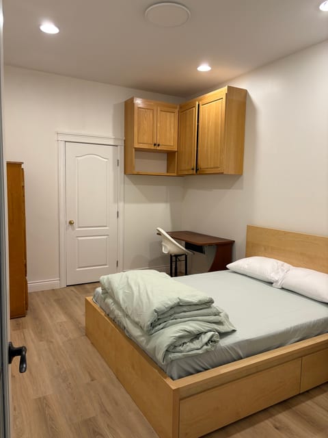 Spacious den room