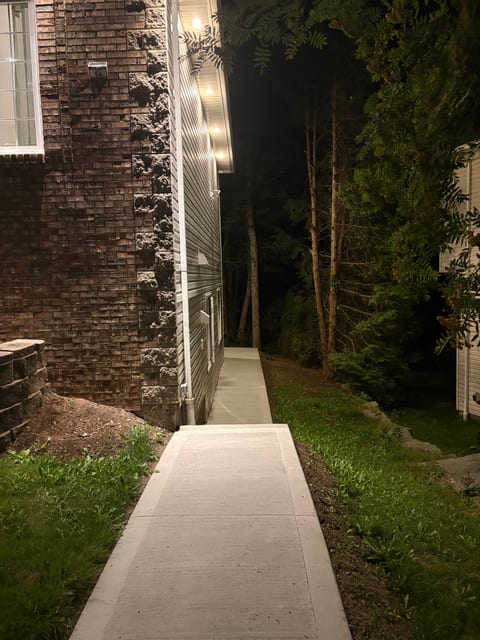 pathway to the unit