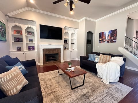 Spacious Family Home • Cozy Living + Open Kitchen