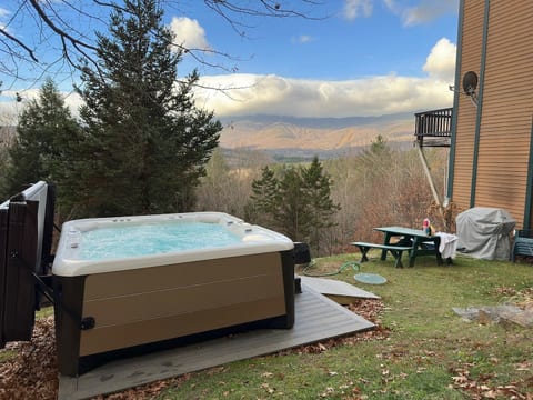 Hot tub in side yard