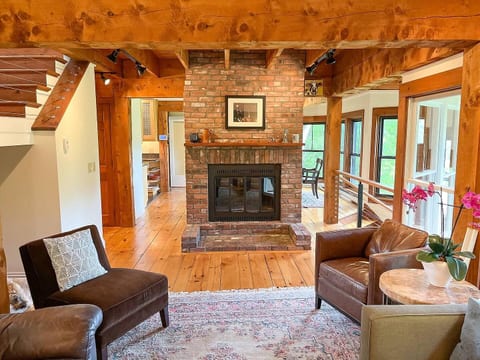 Fireplace room-(working)