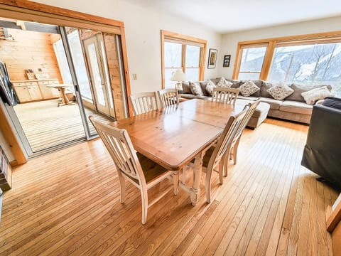 Dining/Living room