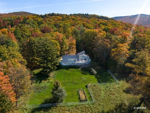 Sugarbush Vista w/ New Hot Tub
