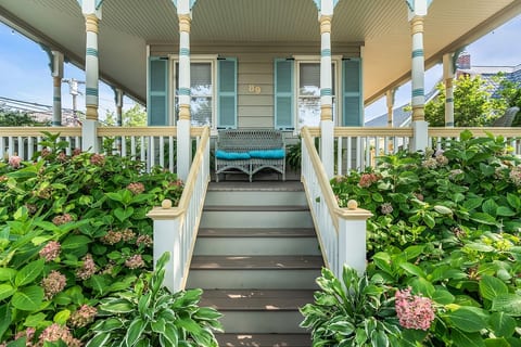 "The Stockton- Ocean Grove Charming Apt