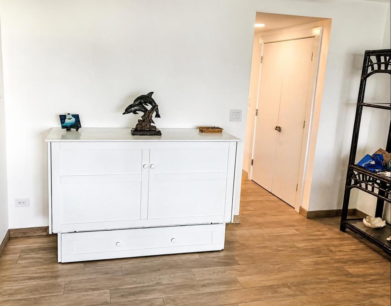 Living Room - Murphy Chest with memory foam mattress