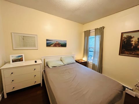 533R2 Cozy 2 bed near Whole Foods, Miriam, Downtown
