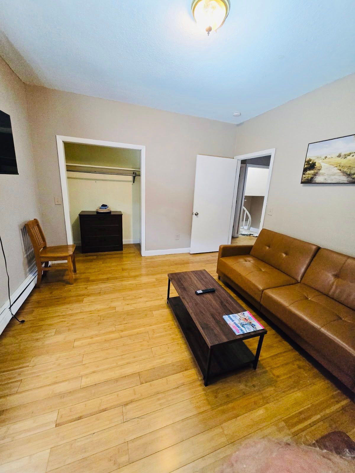 622F Nice apartment near Whole Foods Brown Univer.