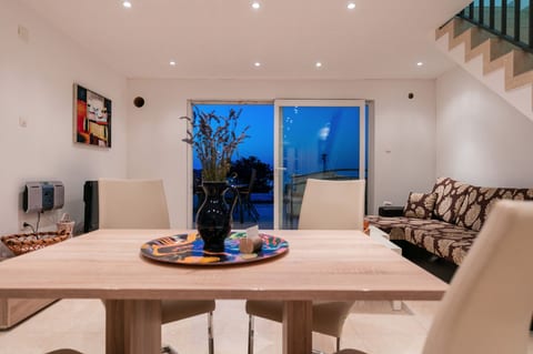 Apartments Luxury Near Sea - Unit 49819-61