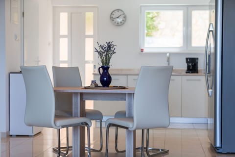 Apartments Luxury Near Sea - Unit 49820-61