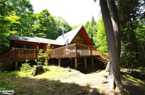 Kawagama Shoreline | Private Lakefront Retreat image 2