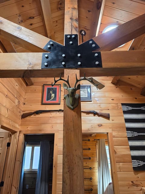 The Log & Lantern | Hot Tub | Forest Views | Flagstaff
