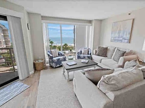 3424 Direct Ocean/Pool Views 2BR/2BA/Fitness/Pools image 4