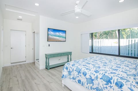 Private 2/2 Juno Cottage near beach bring boat