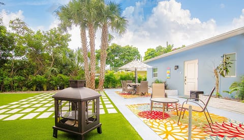 Private 2/2 Juno Cottage near beach bring boat