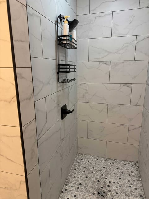 2 King Bed OSU Rental House