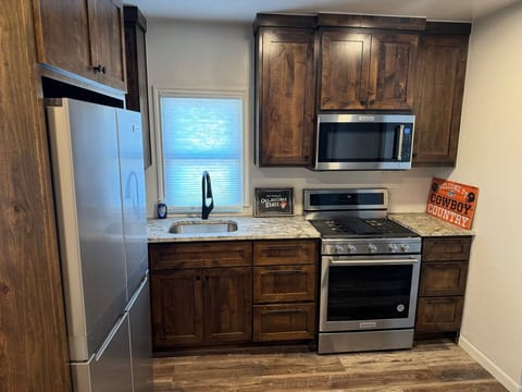 2 King Bed OSU Rental House