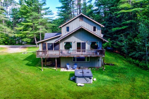 Magic Circle home-Private Hot Tub, Fire pit+ more!