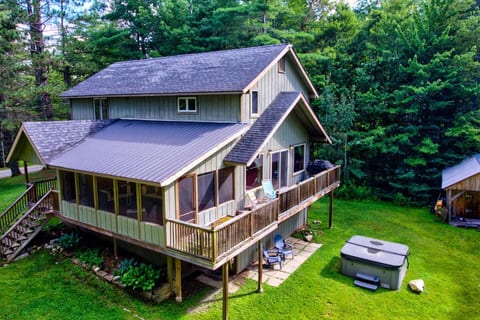 Magic Circle home-Private Hot Tub, Fire pit+ more!