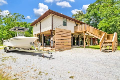Kingsway Landing on Fowl River Canal