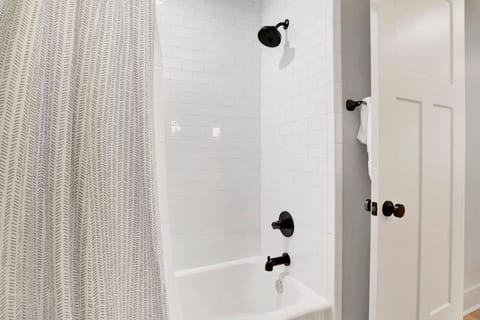 The Downtown Pearl Retreat