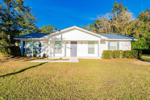 South Alabama Home near Colleges