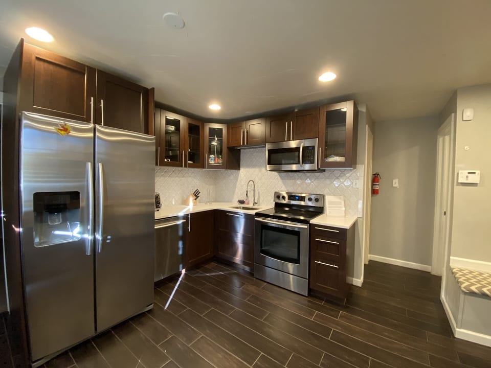 Cozy Duplex in a convenient location by Cherry Creek, Virginia Village, Glendale - Denver
