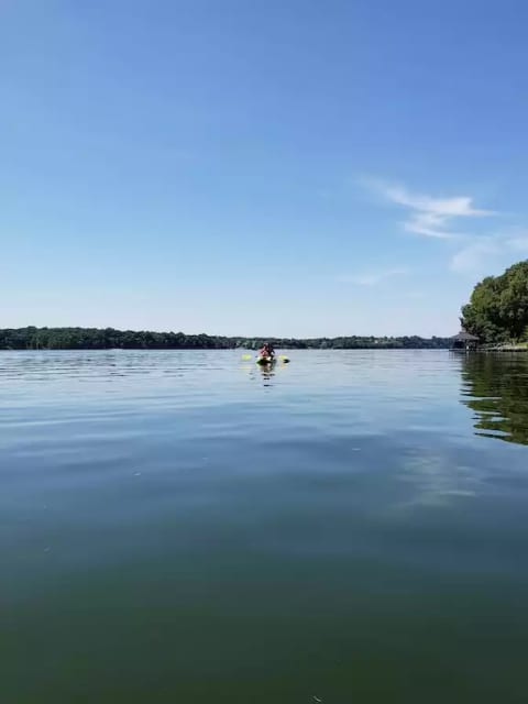 Enjoy the lake with the free kayaks. Life jackets included.