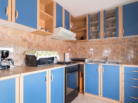 Wohnung Nikol mit großem Garten- TA Leut Agency