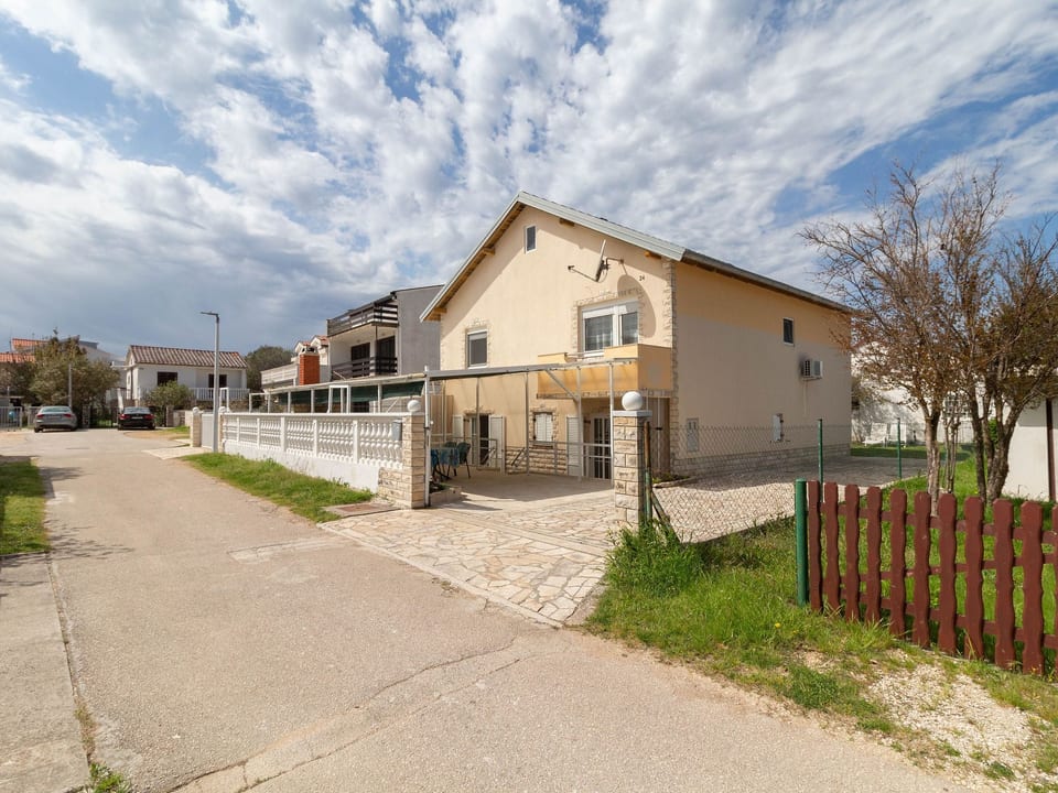 Wohnung Libertas direkt am Strand - Privlaka