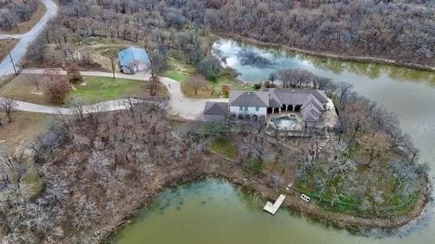 Exclusive Waterfront Estate on Private Peninsula image 2