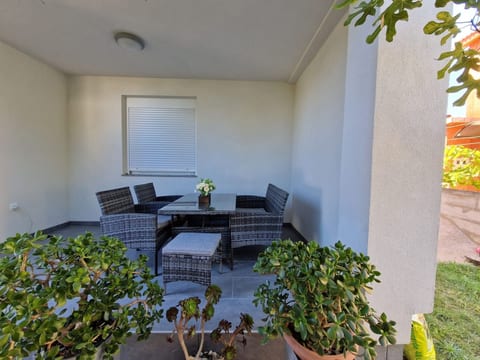Wohnung Bela Vista in Vir - von TA Leut Agency