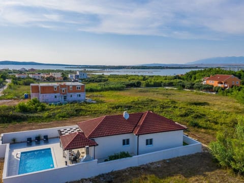 Villa mit beheiztem Pool Privlaka - TA Leut Agency