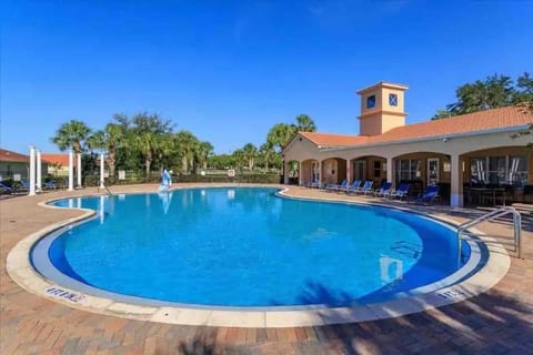 3BR Resort Home near Disney & Airport w/Pool & Gym