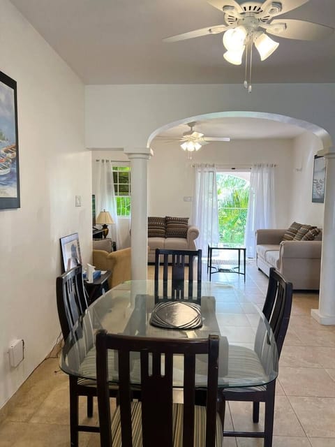 Open concept living/dining w/walkout to patio