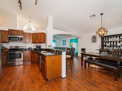 Kitchen / Dining Room