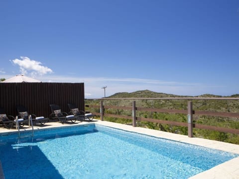 in Apollonii mit privatem Pool