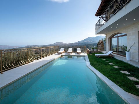 Geroulios Kastro Villa II - Heated Pool, Jacuzzi