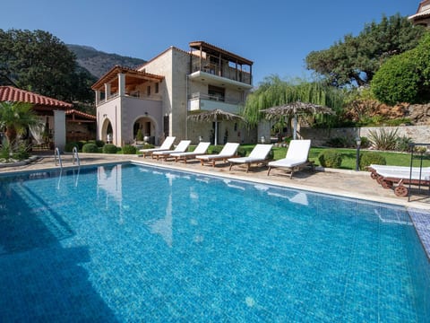 Geroulios Kastro Villa I, Heated Pool, Seaview