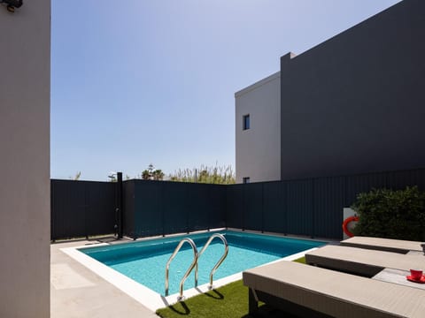 VillAgioi III - Pool Villa und 450m zum Sandstrand