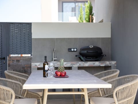 VillaSaints I - Pool und BBQ, Spaziergang zum Strand